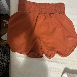 Nike Burnt Orange Athletic Shorts Lightweight Moisture-Wicking